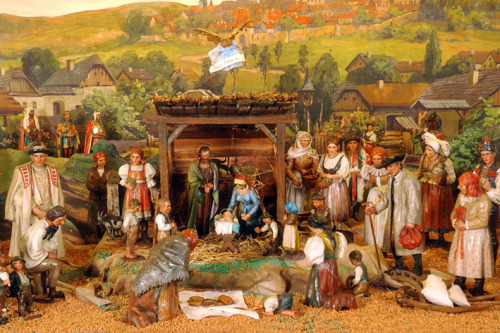get-to-know-cz:Betlém | Jesličky (known as Nativity scene in English) is a work of folk art depictin