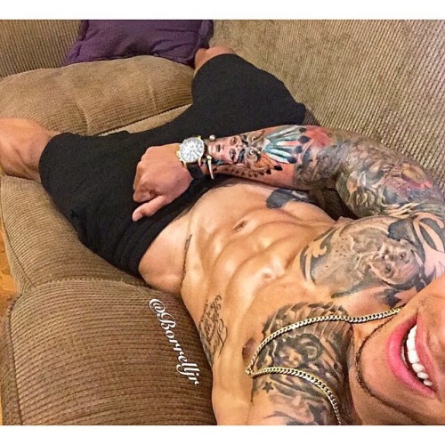 adirtylilsecretsstuff:  borrelljr1:  I love how perfect his body looks. His dick must look amazing 😍💘👅💦  It does 😌