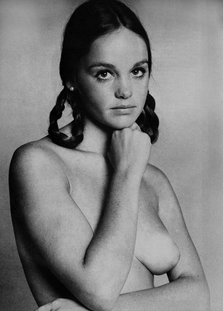 pinupsaviour:  Pamela Sue Martin, Nancy Drew… Fallon Carrington of Dallas