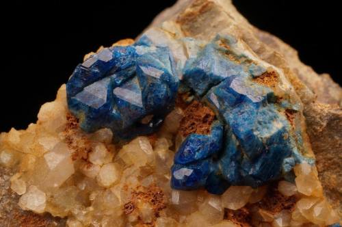 NOT the blue in LapisFor once a bright blue mineral that isn&rsquo;t coloured by copper, Lazulite is