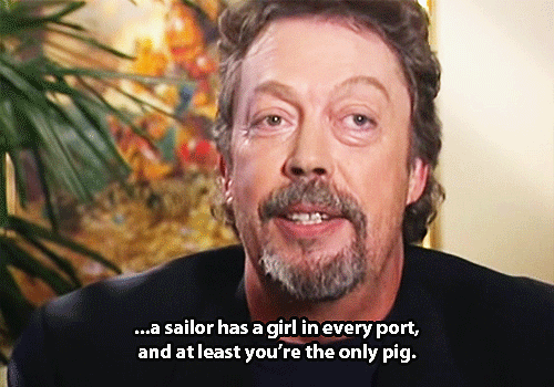thefingerfuckingfemalefury:joseph-lavode:timcurrysbooty:Tim Curry candidly reveals an ill-fated affa
