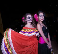 lasvegaslocally:  Dia de los Muertos celebration