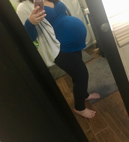 preggoalways: Pretty in blue …….