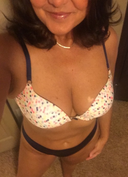 Porn justplayin5162:  Happy Polka Dot Friday!👄 photos