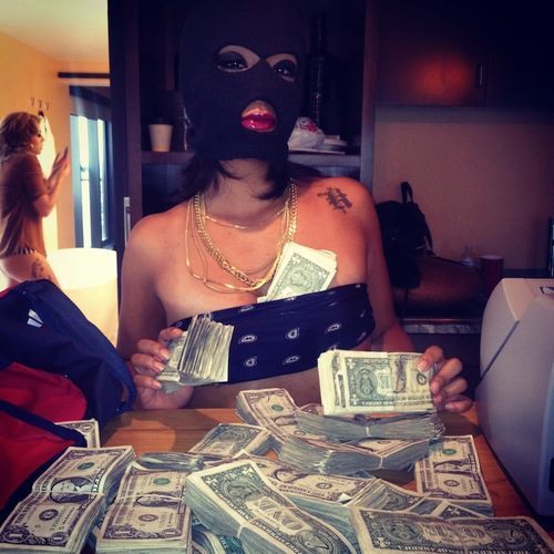 undress-thebarbiee:  Instagram: shutitdownnn 