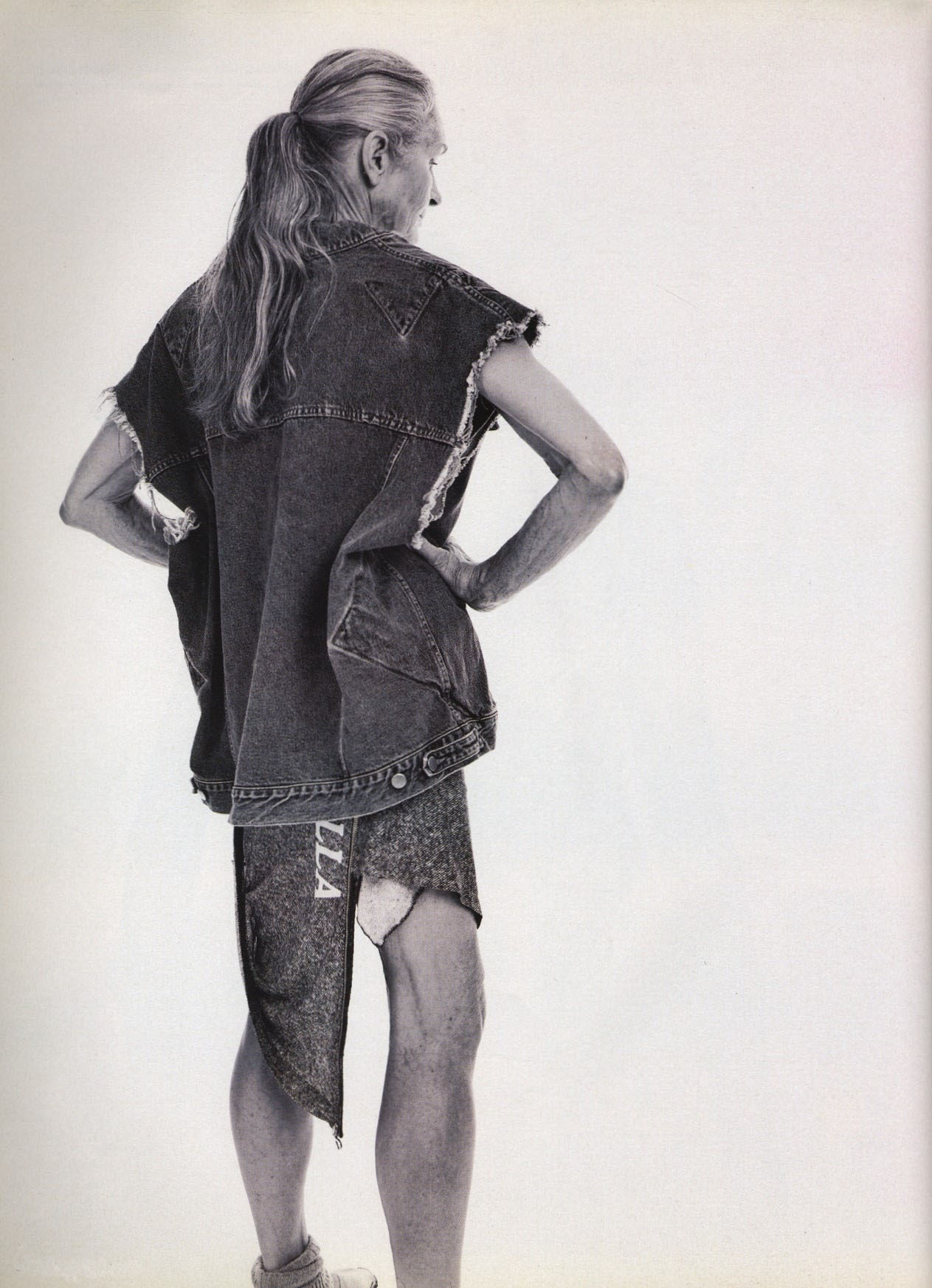 maryjopeace:  RICHARD BUSH | DAPHNE SELFE | i-D MAGAZINE N.207 MARCH 2001 | STRIP-PROJECT
