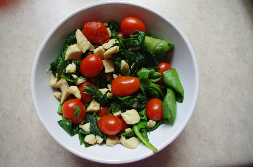 lunch chicken, tomato, and spinach just an attempt to eat everything i have before it goes bad, and 