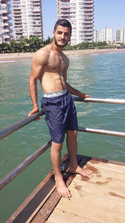 HOT TURKISH AND KURDISH GUYS