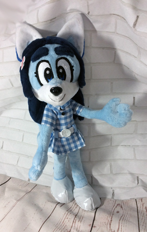 ohmuhgawsh~ I made this plush back in October or November and I realized I never posted her!! She&rs