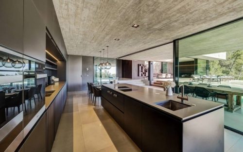 life1nmotion: Villa Boscana in SpainThis beautiful two-storey villa is situated in Son Vida, Mallorc