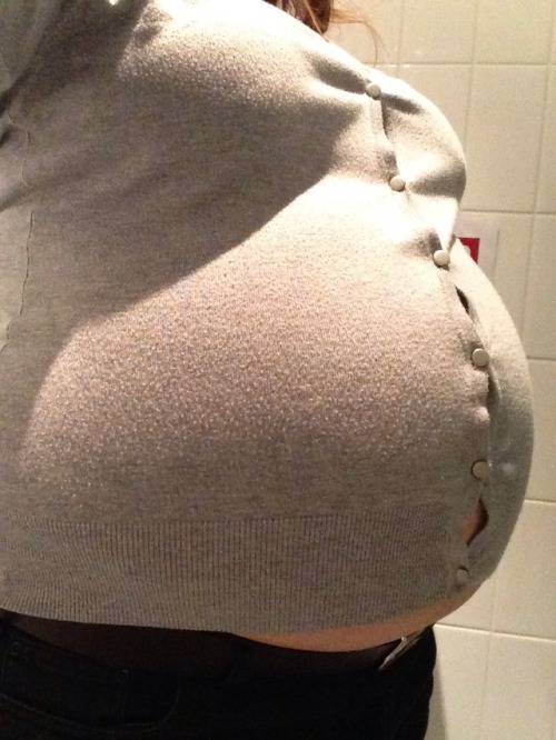 XXX fat-bellynn: Fat belly small top photo