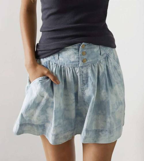AEO Cloud Washed Chambray SkirtShop for more like this on Wantering!