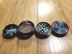 godshideouscreation:  My new grinder is super