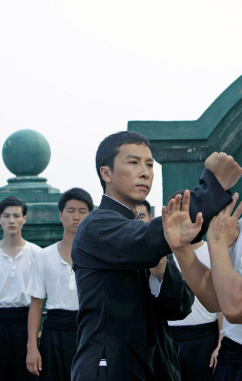 feiyueshoescanada:Kung Fu master— Donnie Yen, who always performs with a brave image on screen.feiyue shoes canada—  A pair of fantastic kung fu shoes. He is very light and comfortable. I hope you will like it.  IPNICEEE