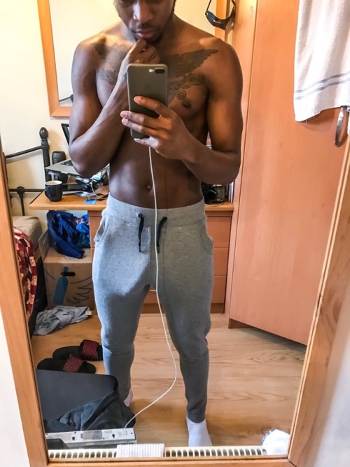 nejhe:  Y'all ready for the weekend or nah!  (Follow me ) IG @NejheRyutt Sc @TheeKingRebel