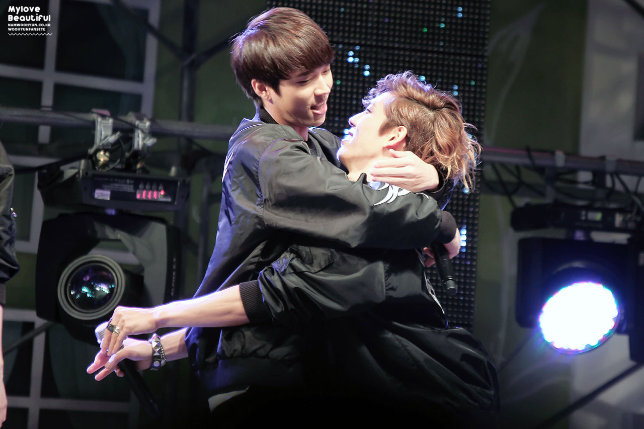 woohyunbiased:  141105 Sports World 9th Anniversary Hope Concert © My Love Beautiful Do