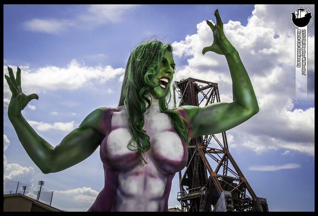 black-cat-studios:  She-Hulk Bodypaint/Cosplay shoot Downtown Tampa, FL (05/26/15)Model: