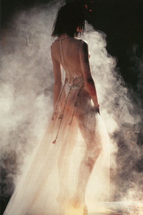 Voodoo Antonio Berardi A/W 1997