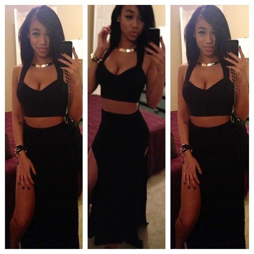 undress-thebarbiee:  Her instagram is @karamelbombshel 