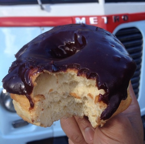 lucidnee:  afro-arts:  Goodies Frozen Custard & Treatsfacebook.com/mmmgoodies // IG: mmmgoodies  Oxon Hill, MD  who wants to go up to Oxon hill wit me??  These dudes came to the Metro Rail Rodeo at Branch Avenue last year, all their stuff good