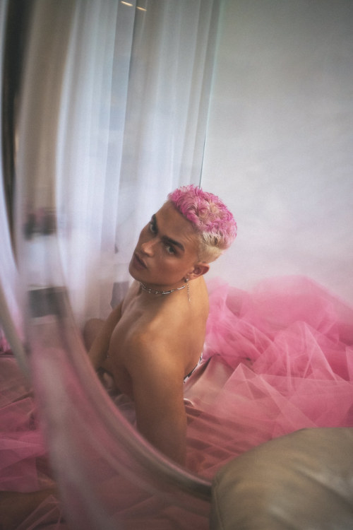 Joel for Slippage magazinehttps://www.slippagemag.com/pink-boy-joy