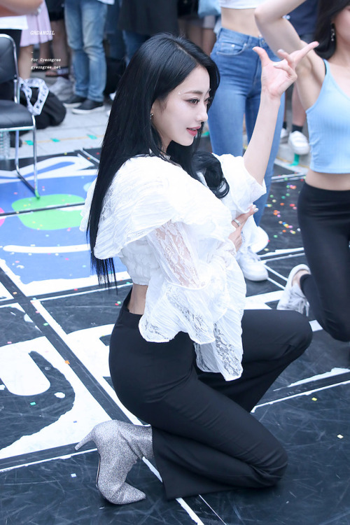  GYEONG REE18.07.07 | Busking Event © 박경리단길 // do not edit