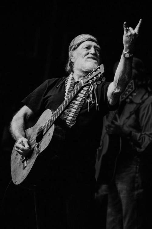 Willie Nelson Words that feel, words that sympathizeWords that heal and understandSay them now, let 