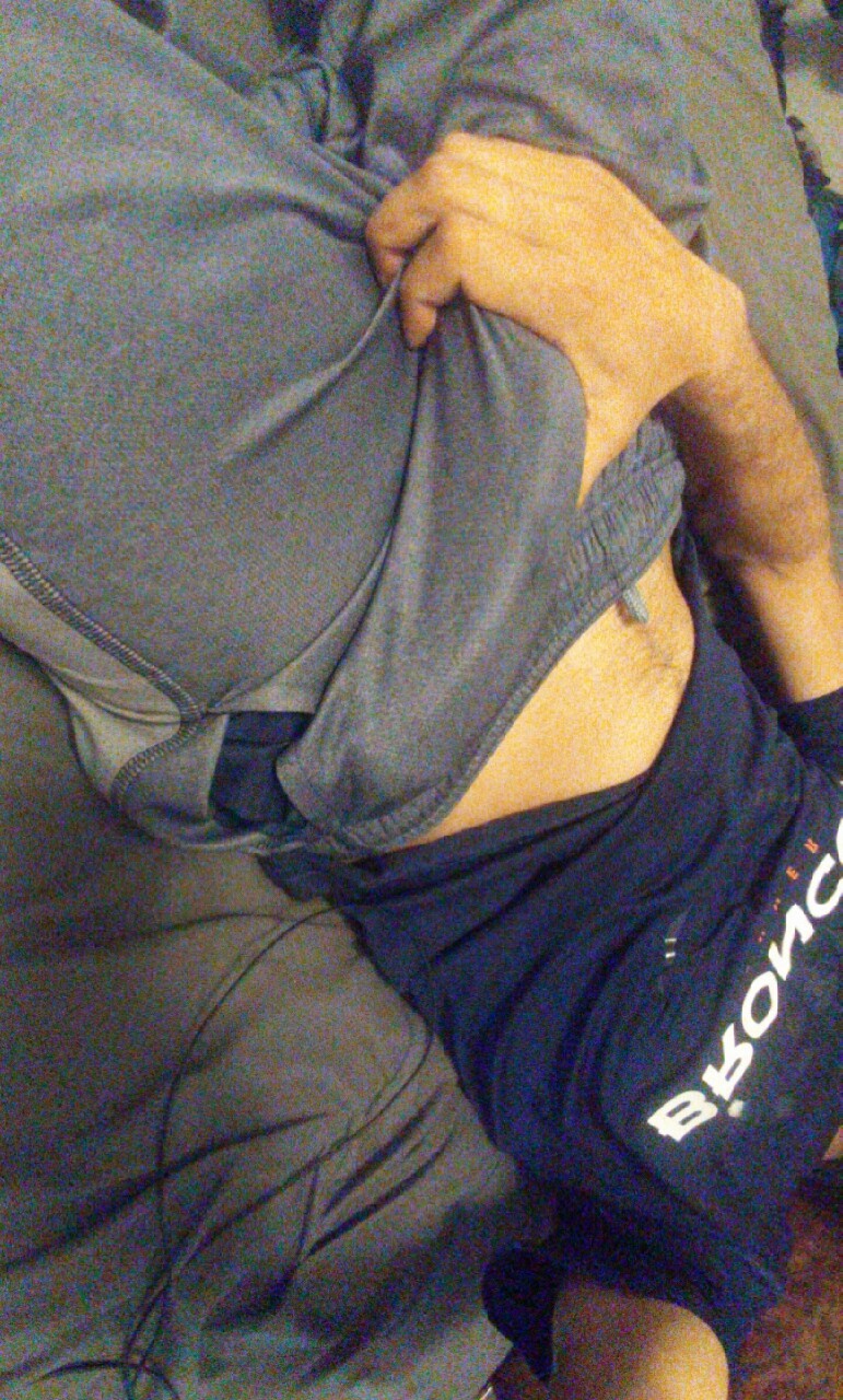 sexysoldier5:  So little ones. Who thinks daddy should take care of this and make