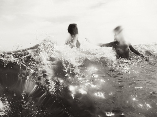loverofbeauty:  Bathers  by yumna al-arashi adult photos