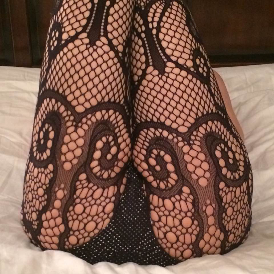 Sexy stocking submission from one of my favorite followers. Submit at whenindoubtsayyestumblr@gmail.com