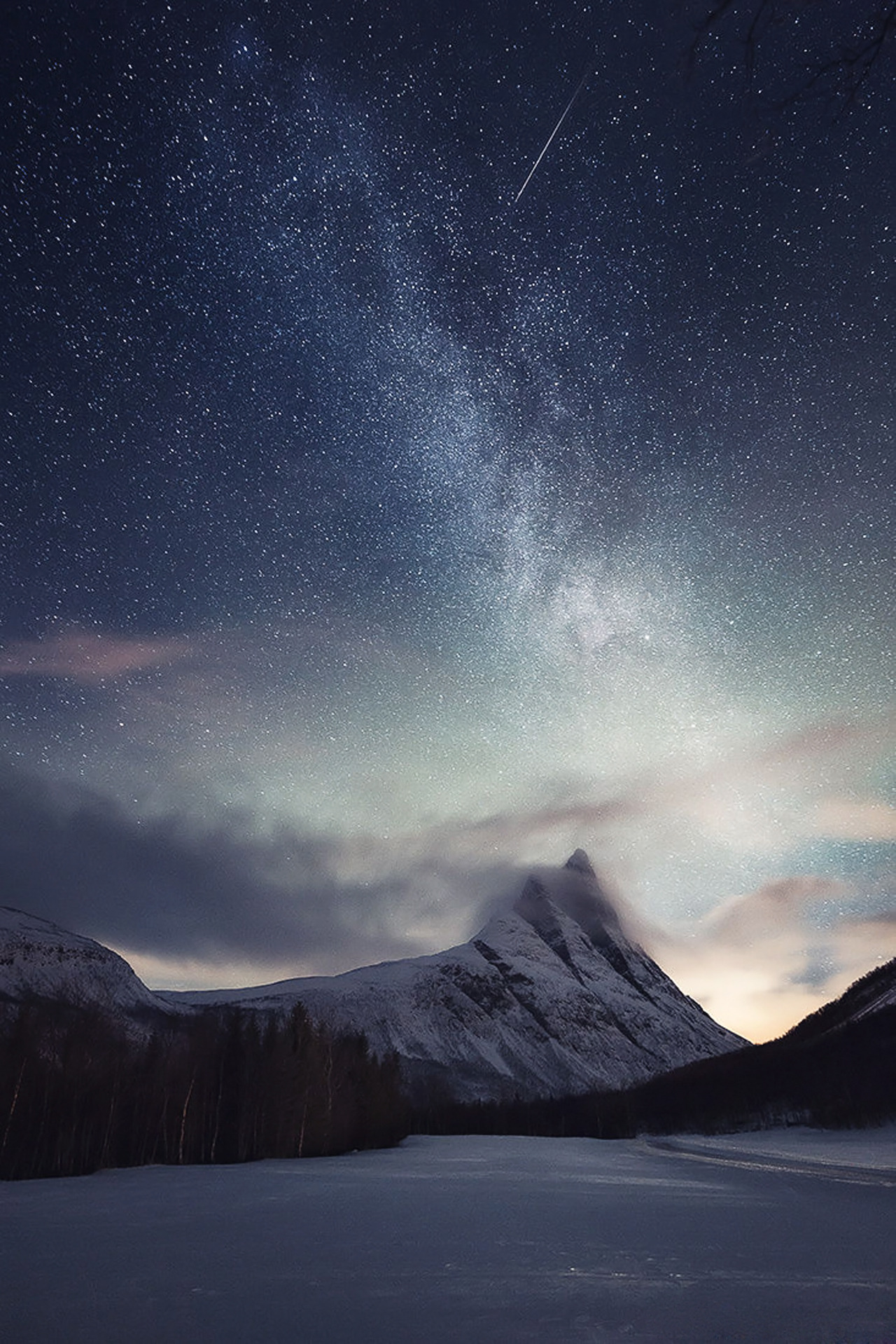 souhailbog:  Starfall | ©   Felix Röser | More