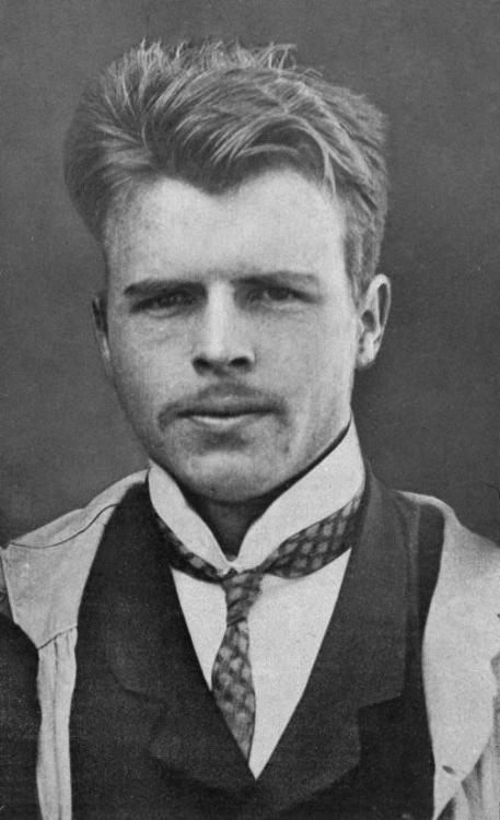 blondebrainpower:Hermann Rorschach, 1910 - He of the inkblot test…