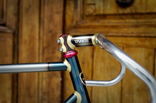 marcowarwick:  Prefer a quill stem but this aint bad at all.