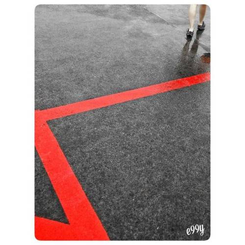 red.line #momentalist #airport #igers #instago