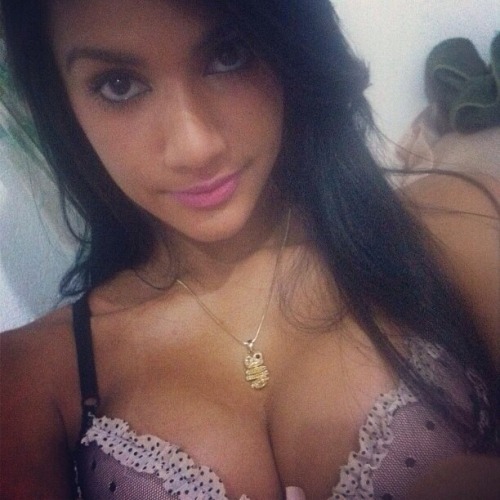 xorralo:  Manu Oliveira