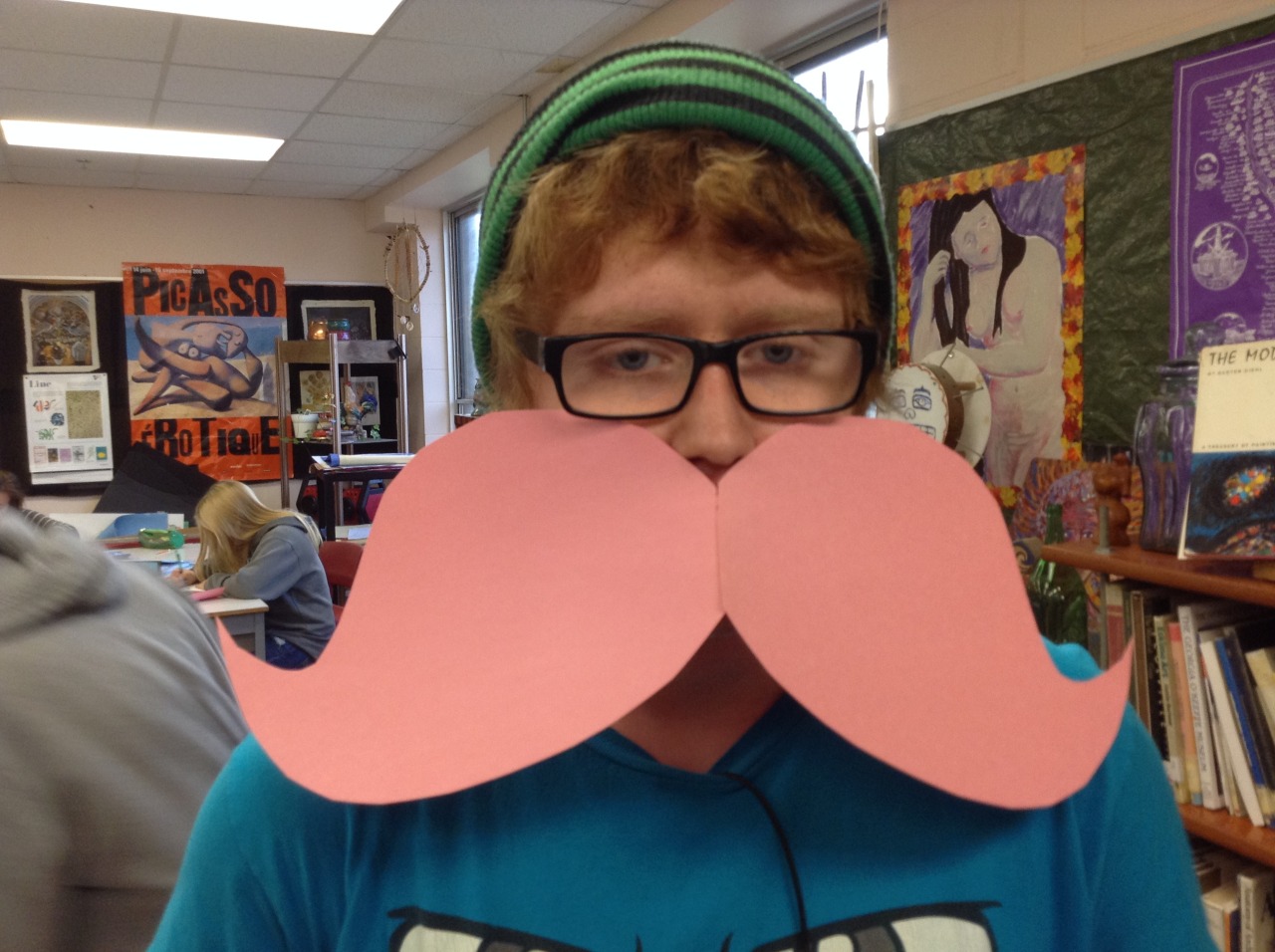 hordika-toalittleboehn:  So,me and my buddy started cutting out pink paper warfstaches,and