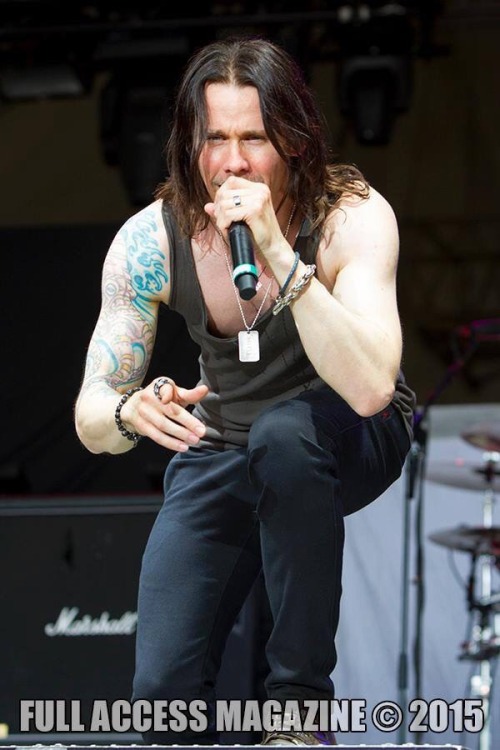 Some other amazing shots of Myles back at Welcome to Rockville fest a few days ago. Photos by Full a