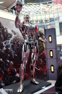 ashisaurus:  scikosis-person:  toysandstuff:  Avengers Age of Ultron: Ultron Life Size statue  queenashii  AAAAAHHHHHHHHHHH