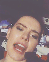 dailyswladies:  Daisy Ridley: Confused cause everyone keeps going on about us filming in Ireland and I’m over here like NO HUNZ WE IN SPACE 