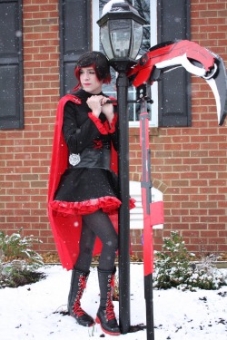 sun-wukong-rwby:  It snowed today and wow,