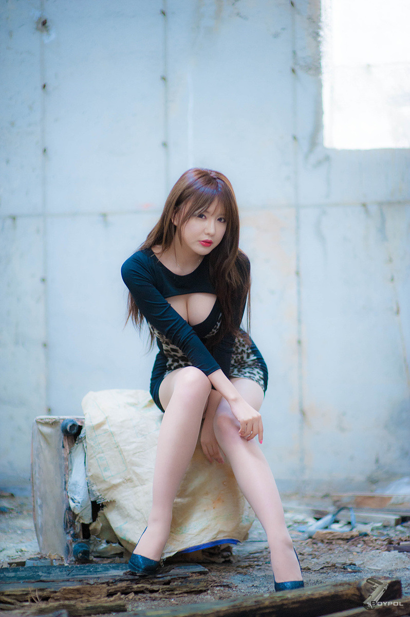 Ryu Ji Hye - Sexy Set Pics