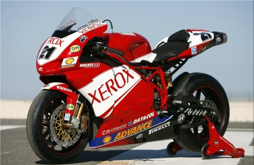 itsbrucemclaren:  Ducati 999 Rs Sbk Bayliss  