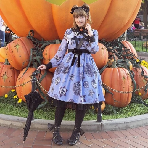 @disneylandlolitaday was so much fun!! It was great to see a bunch of friends I haven’t seen i