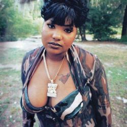 ninalangstonn:  Type of ghetto bitches I’d like to have sex with one day ..