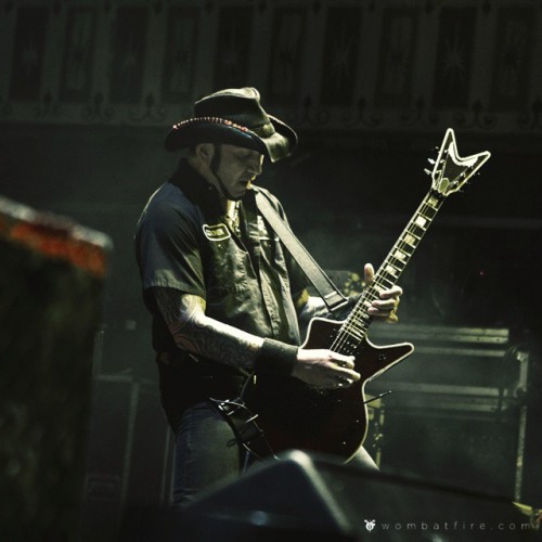 #Tomcat from @hellyeahofficial bending strings, ripping shit up!. #hellyeahband #tommaxwell