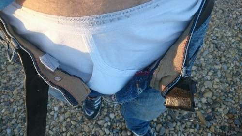 tiny-dick-tight-balls-in-yfronts:  White jockeys with blue jeans today