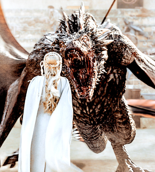 iheartgot: Daenerys Targaryen and Drogon porn pictures