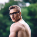 bigbitchass:mouthwatering-men:Himbo cheeks