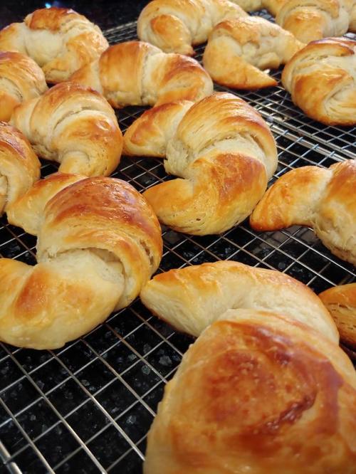 swankydesserts:I made croissants. It took two days, but they are so flaky and buttery!