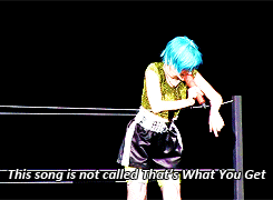 paramore-edits-blog:  Hayley looking for someone to sing Misery Business